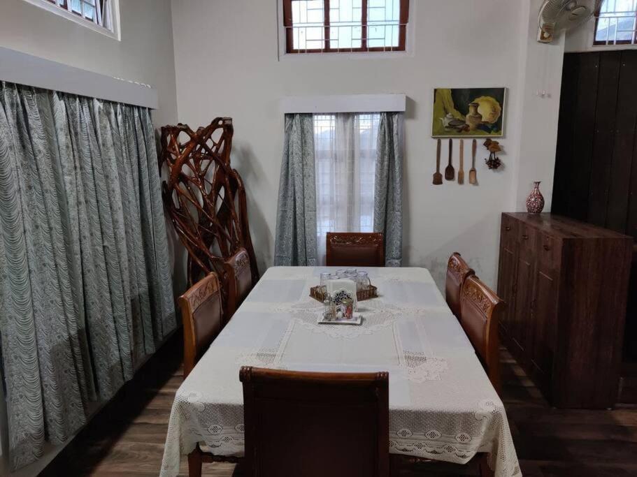 The Nook Rooftop Condo And Garden Guwahati Exterior foto